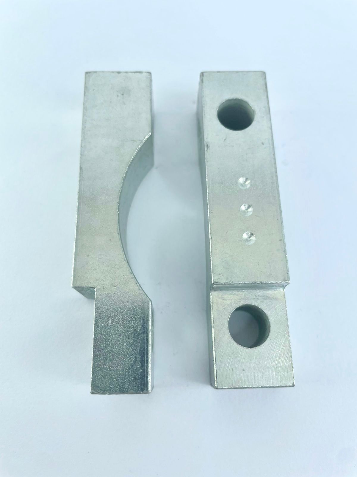 Z997 - GRAMPO LAMINADO 19,05MM Ø10,3 - 56,3MM - AXE19436 JOHN DEERE